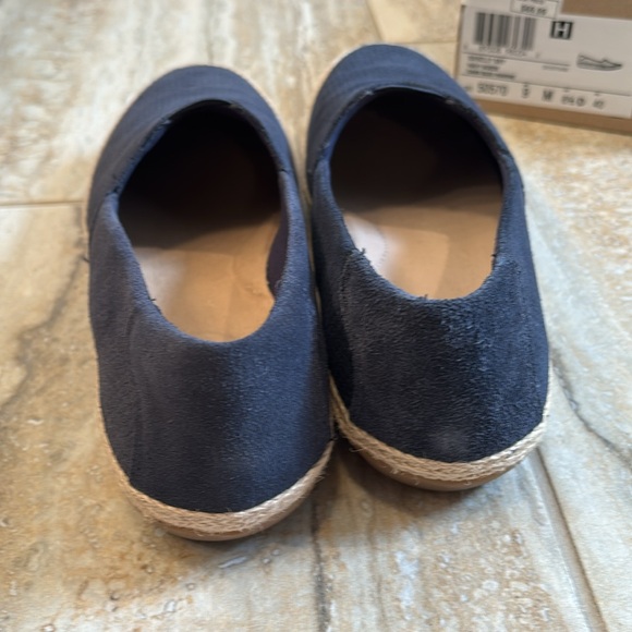 Clark’s Navy Blue Sz 9 Slip On Shoes - Picture 3 of 6